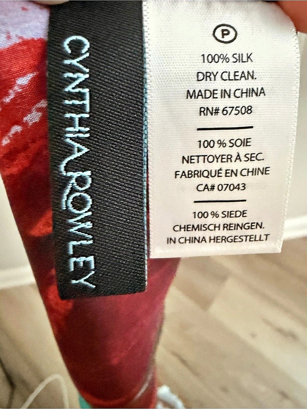 Cynthia Rowley Abstract Silk Scarf in Multicolor Like New - Picture 3 of 4